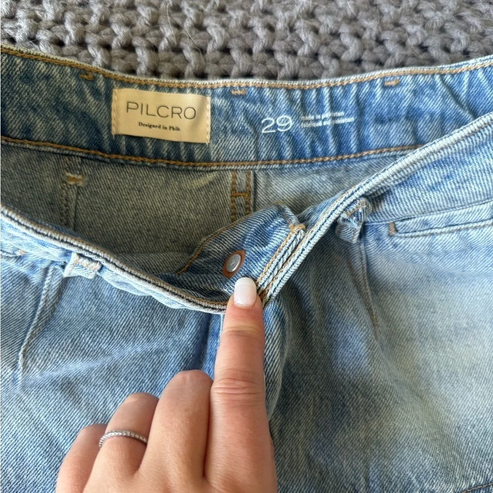 NWT Anthropologie Pilcro Pitched Micro Blue Denim Shorts in Size 29 - Picture 7 of 8